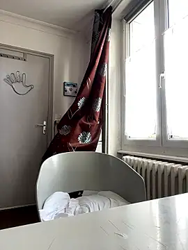 Snapshot of porompomperro chatting on 01/10/26, 12:44 porompomperro online show from 01/10/26, 12:44