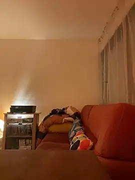 Snapshot of porompomperro chatting on 02/02/25, 11:42 porompomperro online show from 02/02/25, 11:42