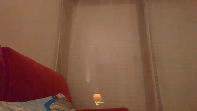 Snapshot of porompomperro chatting on 12/29/24, 07:22 porompomperro online show from 12/29/24, 07:22