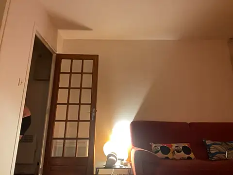 Snapshot of porompomperro chatting on 01/30/25, 08:42 porompomperro online show from 01/30/25, 08:42