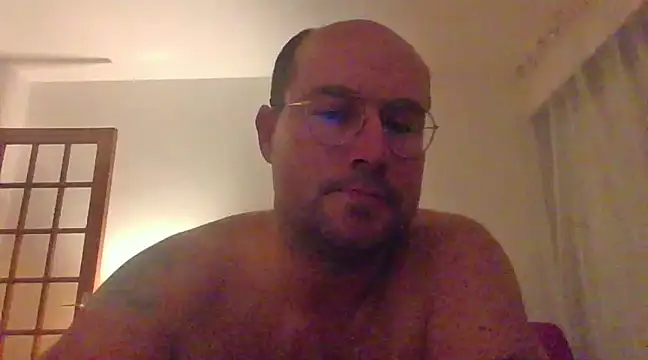 Snapshot of porompomperro chatting on 12/01/24, 10:15 porompomperro online show from 12/01/24, 10:15