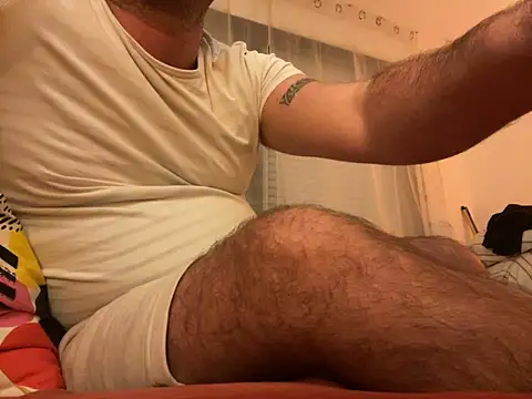 Snapshot of porompomperro chatting on 01/13/25, 05:44 porompomperro online show from 01/13/25, 05:44