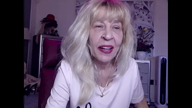 HornyMilf 555 online show from 10/11/25, 12:06