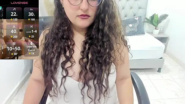 Snapshot of niraksil chatting on 03/22/25, 12:35 niraksil online show from 03/22/25, 12:35