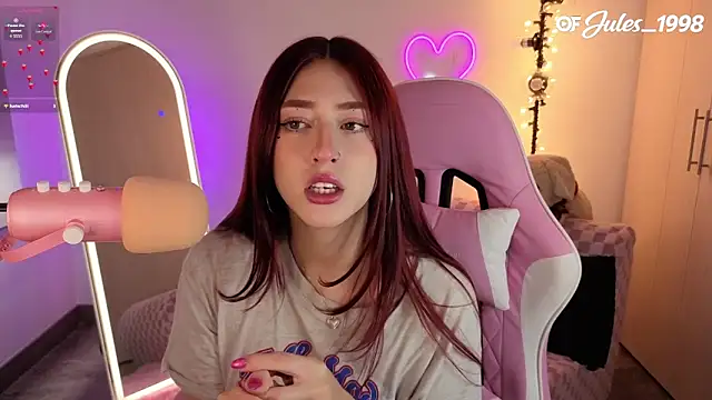 Snapshot of violet_ch chatting on 02/24/26, 05:03 violet ch online show from 02/24/26, 05:03