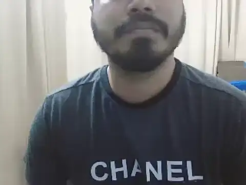 Snapshot of desiboyasif chatting on 03/13/25, 04:01 desiboyasif online show from 03/13/25, 04:01