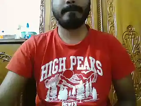 Snapshot of desiboyasif chatting on 12/21/24, 03:53 desiboyasif online show from 12/21/24, 03:53