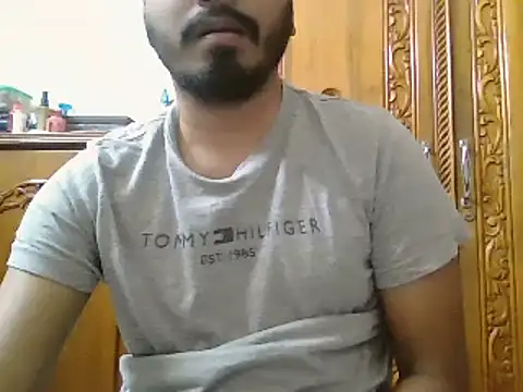 Snapshot of desiboyasif chatting on 03/10/25, 03:41 desiboyasif online show from 03/10/25, 03:41
