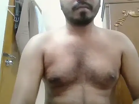 Snapshot of desiboyasif chatting on 09/13/25, 07:58 desiboyasif online show from 09/13/25, 07:58