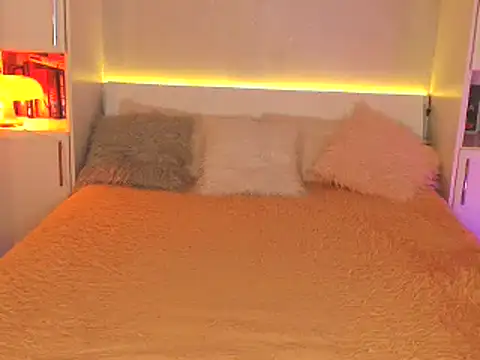 Leaaaaaaaaa online show from 09/22/25, 06:58