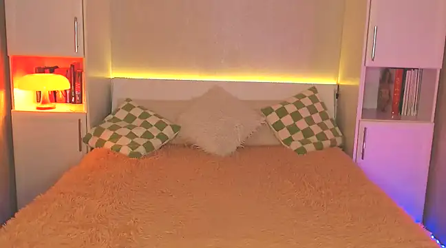 Leaaaaaaaaa online show from 01/07/25, 05:53