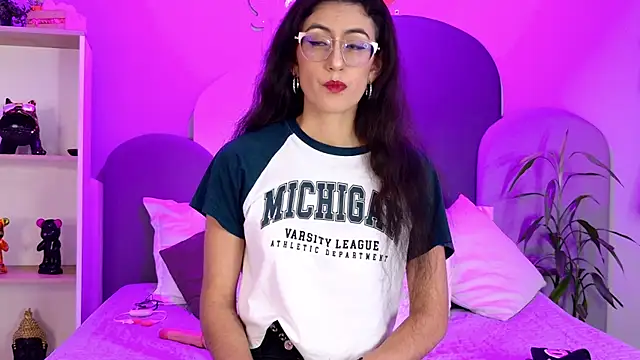SophieGomez22 online show from 04/20/26, 11:24