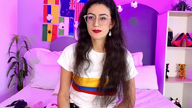 Snapshot of SophieGomez22 chatting on 06/27/26, 11:38 SophieGomez22 online show from 06/27/26, 11:38