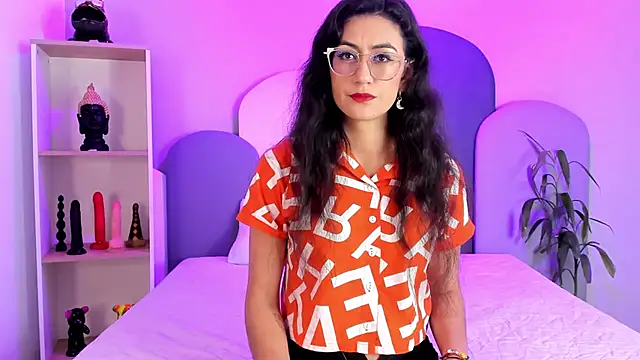 Snapshot of SophieGomez22 chatting on 02/27/26, 11:43 SophieGomez22 online show from 02/27/26, 11:43