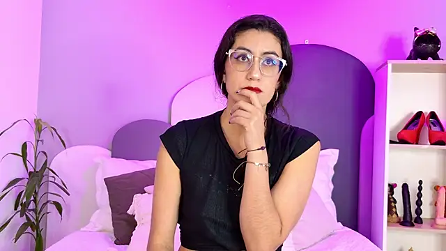 SophieGomez22 online show from 05/25/26, 11:42