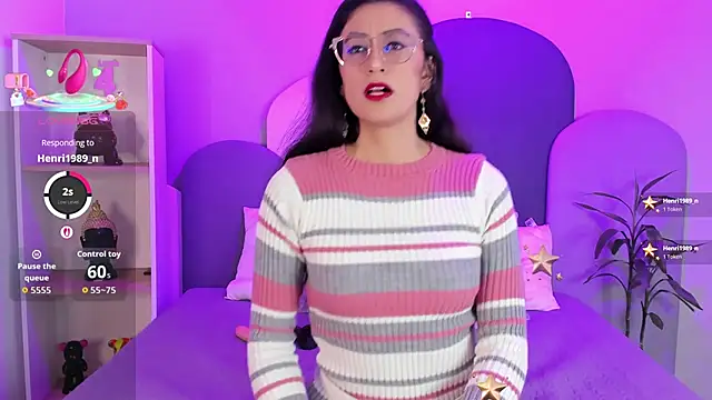 Snapshot of SophieGomez22 chatting on 11/02/25, 11:26 SophieGomez22 online show from 11/02/25, 11:26