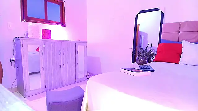 PaoL22 online show from 02/28/25, 05:37