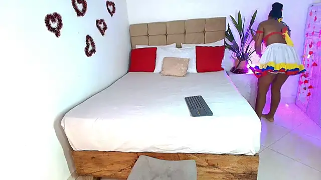 PaoL22 online show from 02/20/25, 03:56