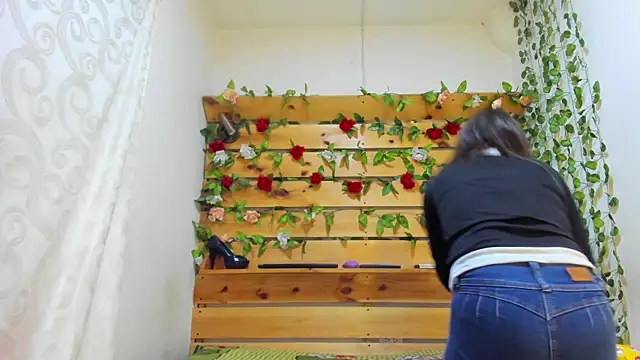 Snapshot of daniela_casallas_ chatting on 11/10/25, 11:15 daniela casallas online show from 11/10/25, 11:15