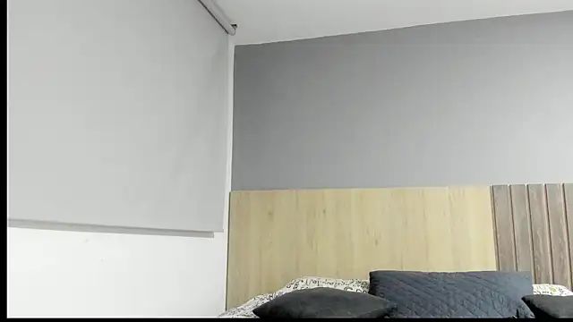 rebeca cortez  online show from 12/02/25, 07:59