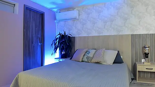 rebeca cortez  online show from 04/11/26, 07:39