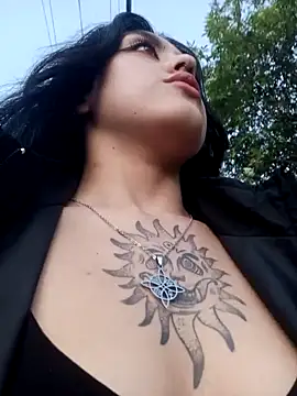 Snapshot of Mazikeen-- chatting on 01/27/25, 10:16 Mazikeen-- online show from 01/27/25, 10:16
