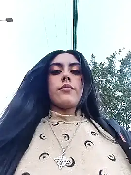 Snapshot of Mazikeen-- chatting on 09/09/25, 10:30 Mazikeen-- online show from 09/09/25, 10:30