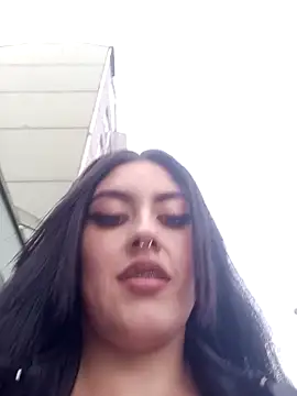 Snapshot of Mazikeen-- chatting on 01/11/25, 10:51 Mazikeen-- online show from 01/11/25, 10:51