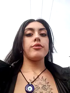 Snapshot of Mazikeen-- chatting on 02/09/25, 10:21 Mazikeen-- online show from 02/09/25, 10:21
