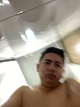 Snapshot of DanielGomez9 chatting on 03/01/25, 01:07 DanielGomez9 online show from 03/01/25, 01:07