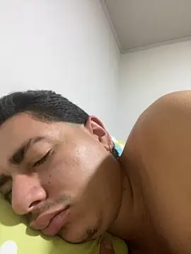 Snapshot of DanielGomez9 chatting on 03/09/25, 11:25 DanielGomez9 online show from 03/09/25, 11:25