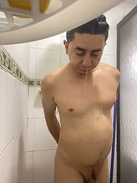 Snapshot of DanielGomez9 chatting on 03/22/25, 12:14 DanielGomez9 online show from 03/22/25, 12:14