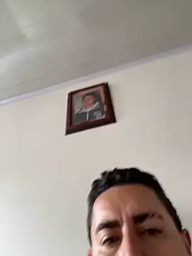 Snapshot of DanielGomez9 chatting on 03/09/25, 08:21 DanielGomez9 online show from 03/09/25, 08:21