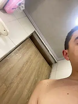 Snapshot of DanielGomez9 chatting on 01/29/25, 12:24 DanielGomez9 online show from 01/29/25, 12:24