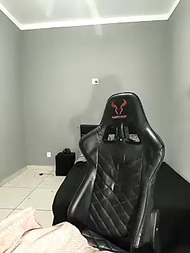 Livia Diaz online show from 04/14/26, 01:54