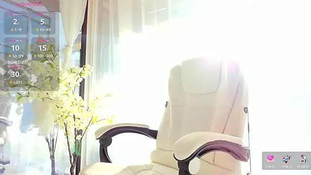 Snapshot of Russian_Ava chatting on 12/19/25, 09:00 Russian Ava online show from 12/19/25, 09:00