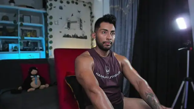 Couple muscle1 online show from 10/20/25, 08:53