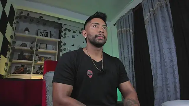 Couple muscle1 online show from 01/13/26, 08:46