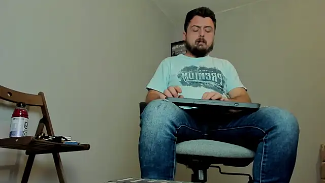 Snapshot of Master_Mark_Wayne chatting on 11/23/25, 05:45 Master Mark Wayne online show from 11/23/25, 05:45