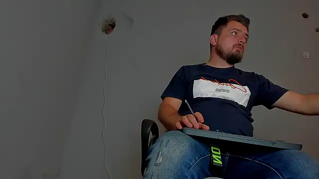 Snapshot of Master_Mark_Wayne chatting on 11/10/25, 07:08 Master Mark Wayne online show from 11/10/25, 07:08