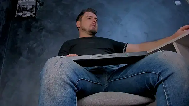 Snapshot of Master_Mark_Wayne chatting on 03/28/26, 11:33 Master Mark Wayne online show from 03/28/26, 11:33