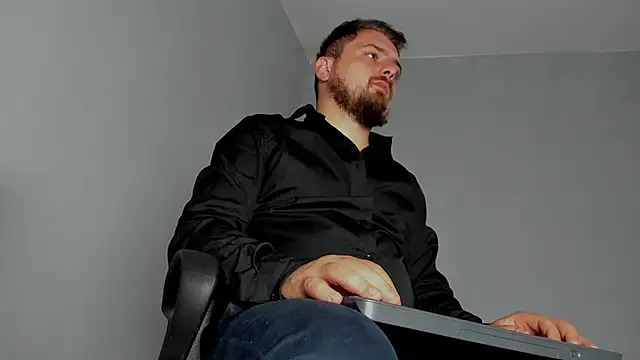 Snapshot of Master_Mark_Wayne chatting on 11/13/25, 12:42 Master Mark Wayne online show from 11/13/25, 12:42