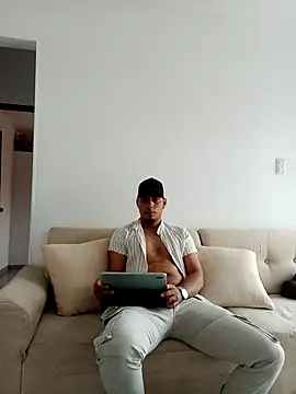 bonehur online show from 10/21/25, 09:36