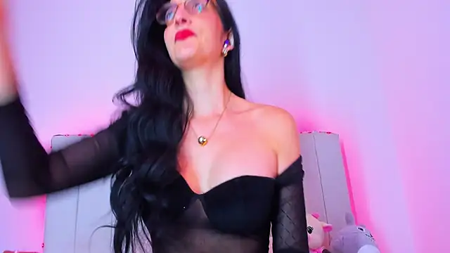 caro lyne  online show from 06/01/26, 05:45