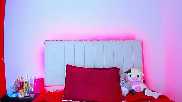 caro lyne  online show from 05/04/26, 05:05