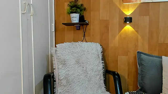 marianaa90 online show from 10/20/25, 07:03