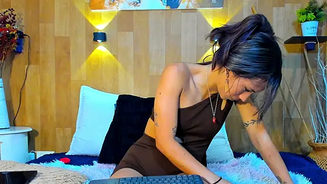 Snapshot of marianaa90 chatting on 04/29/26, 04:11 marianaa90 online show from 04/29/26, 04:11