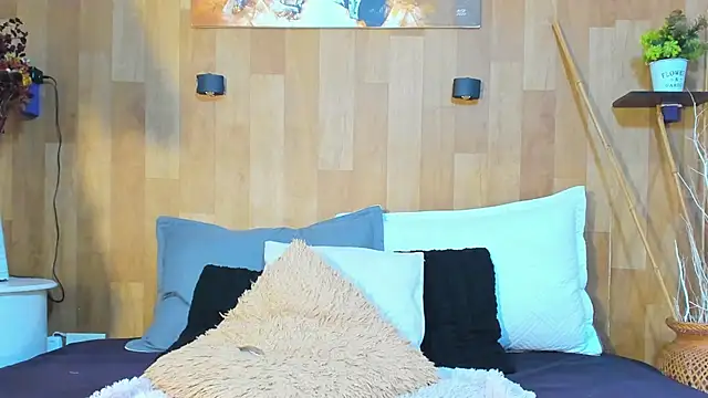 marianaa90 online show from 02/25/26, 01:55