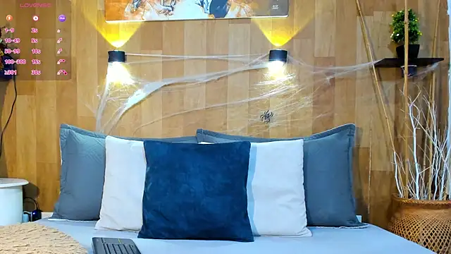 marianaa90 online show from 10/31/25, 02:13