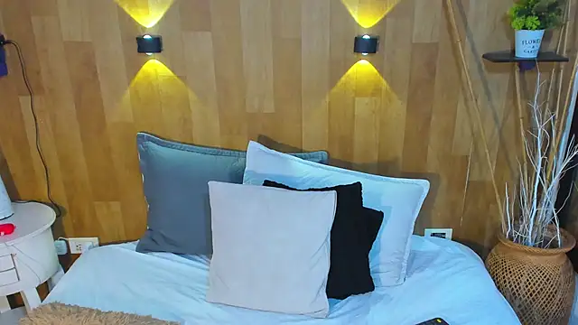 marianaa90 online show from 03/09/26, 04:10